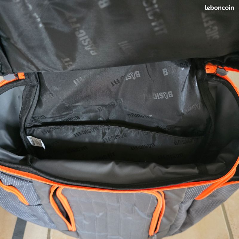 Sac de sport basic fit « tour de france » neuf - Sport & Plein air