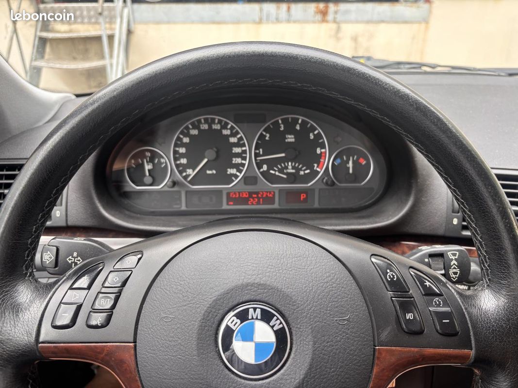 BMW SERIE 3 330i Touring Pack - BVA TOURING E46 330i PHASE 1 (image 17)
