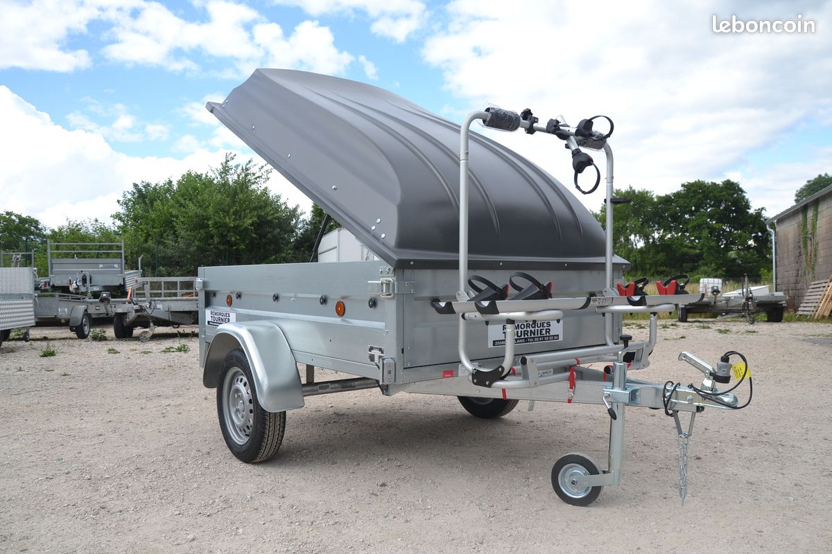 Remorque bagagère capot porte vélos électriques Vélos