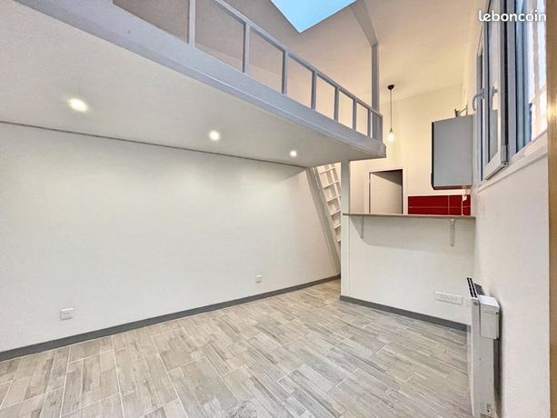 Studio 1 pièce 21 m²