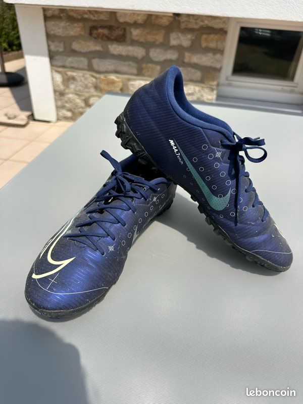 Chaussure de sport (image 1)