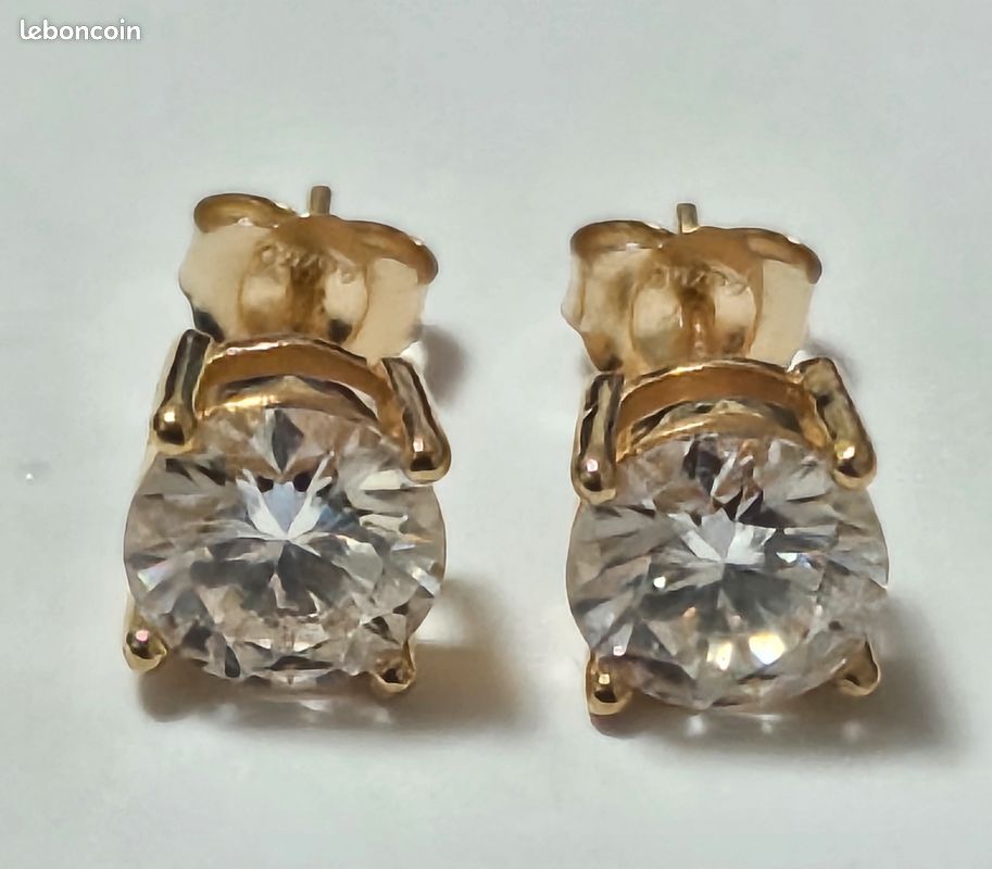 Boucles D'oreilles En Or 18 Carats (750) Avec Diamants - Modèle Puces, Fermoir Clous - Marque RMR, Neuves Avec étiquettes