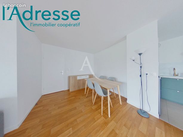 Appartement a louer champs-sur-marne - 3 pièce(s) - 67 m2 - Surfyn