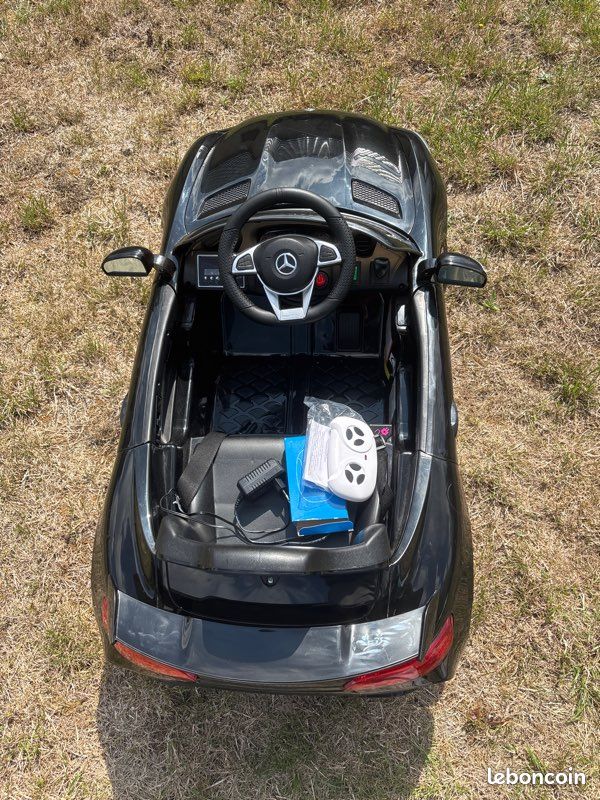 Voiture électrique enfant Mercedes AMG (image 6)