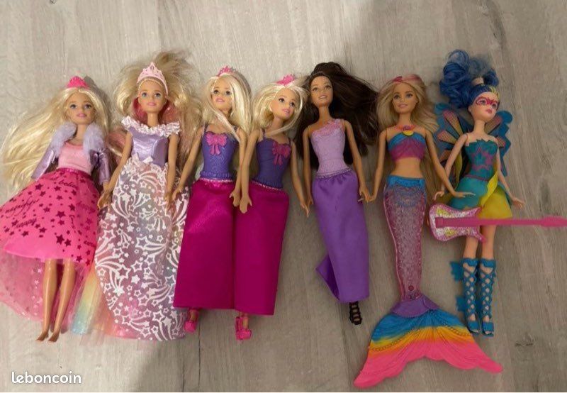 Barbies lot (image 1)