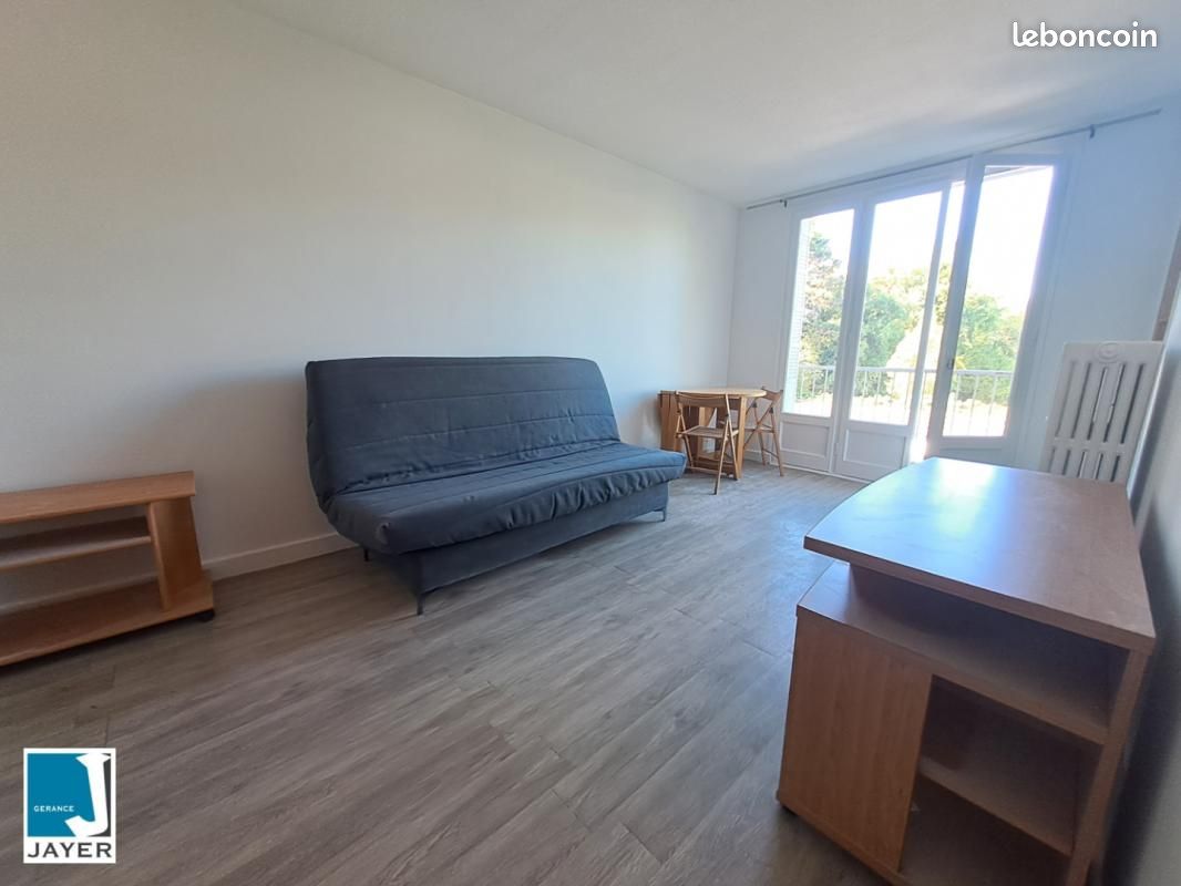 Appartement 1 pièce 23 m² · à Chalon-sur-Saône · 23 m² · 393 €