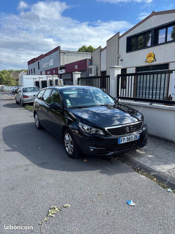 Peugeot 308 (image 1)