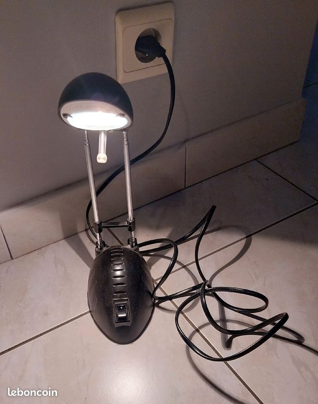 Lampe de bureau (image 1)