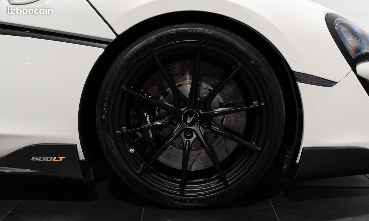 MCLAREN 600 LT V8 600 – FRANÇAISE / Baquets Senna / Cam Recul / Arceau / Carbone / Harnais / 1568E/Mois (image 9)