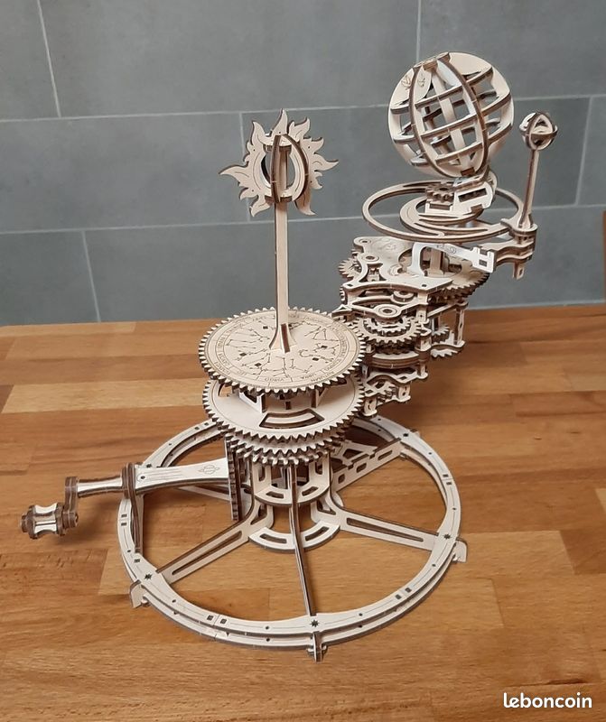 Objet décoratif, terre lune soleil (image 1)