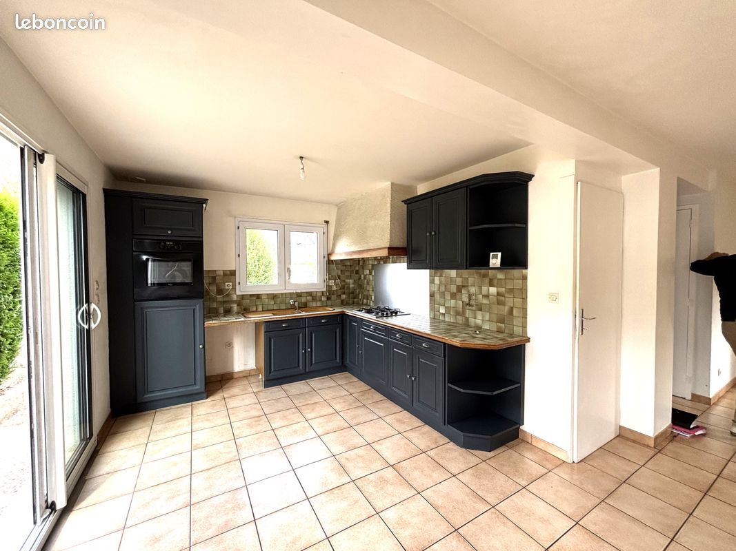 Maison 5 pièces 93 m² · à Châteaugiron · 93 m² · 287 375 €