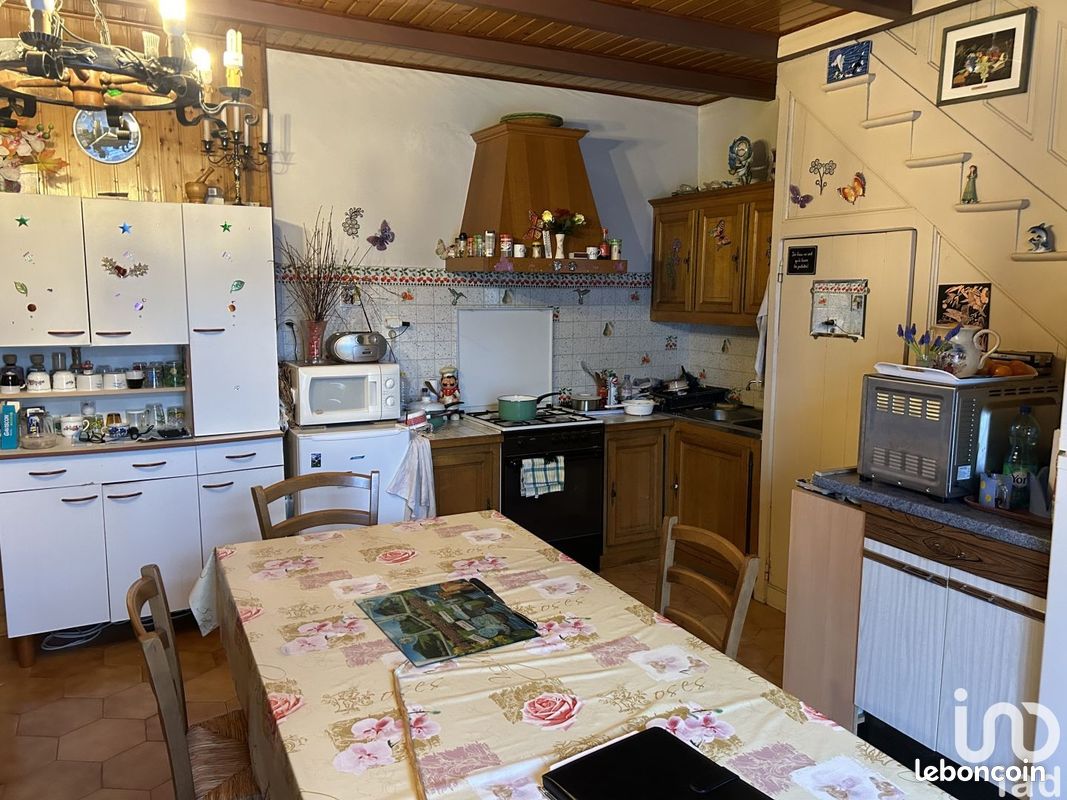 Maison de village 4 pièces 103 m² - Montmoreau 16190 (image principale 4)
