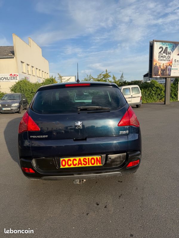 Peugeot 3008 2.0 HDI (image 7)