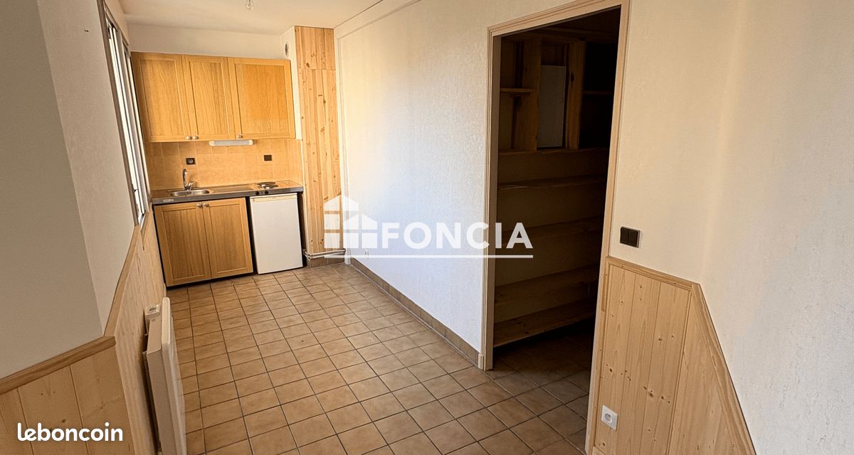 Appartement 1 pièce 28 m² · à Annemasse · 28 m² · 880 €/mois