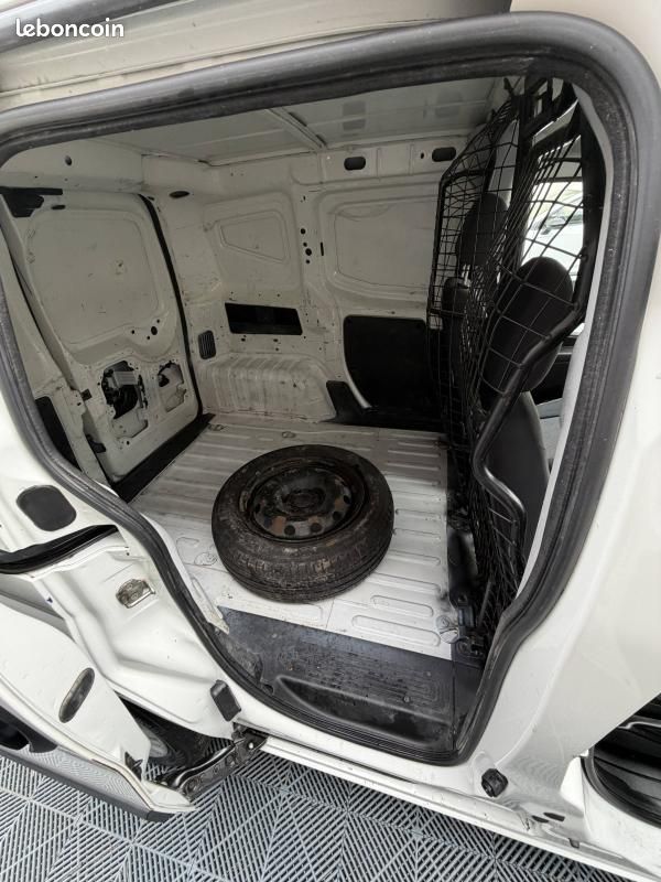 Peugeot Bipper Standard 1.3 HDi 80ch Pro (image 7)