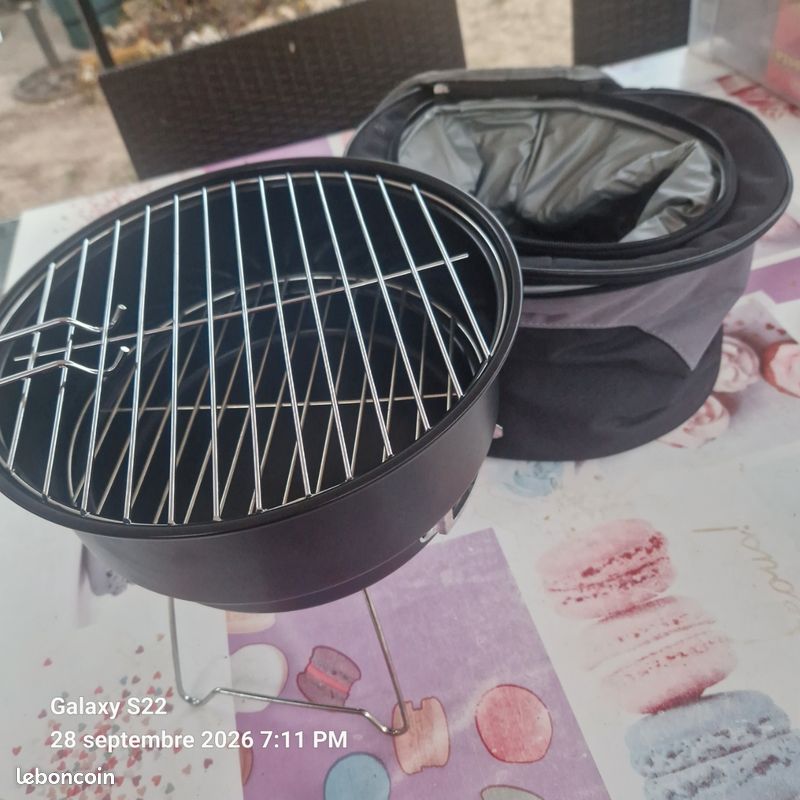 Barbecue portable avec sac de rangement (image 3)