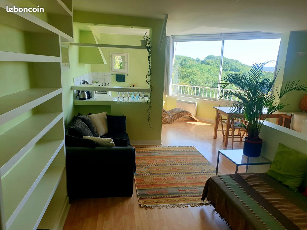 Appartement 1 pièce 45 m² · à Neauphle-le-Château · 45 m² · 1 250 €