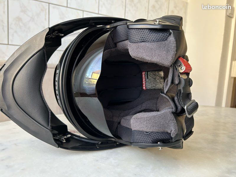 Casque moto SHOEI (image 1)