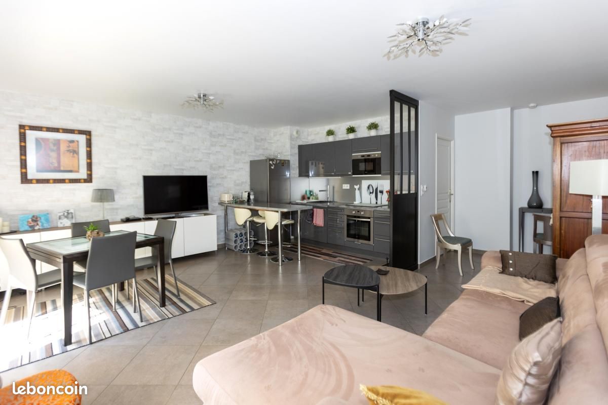 Appartement 2 pièces 55 m² · à Romainville · 55 m² · 355 000 €