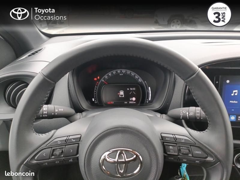Toyota Aygo X 1.0 VVT-i 72ch Dynamic MY23 (image 13)