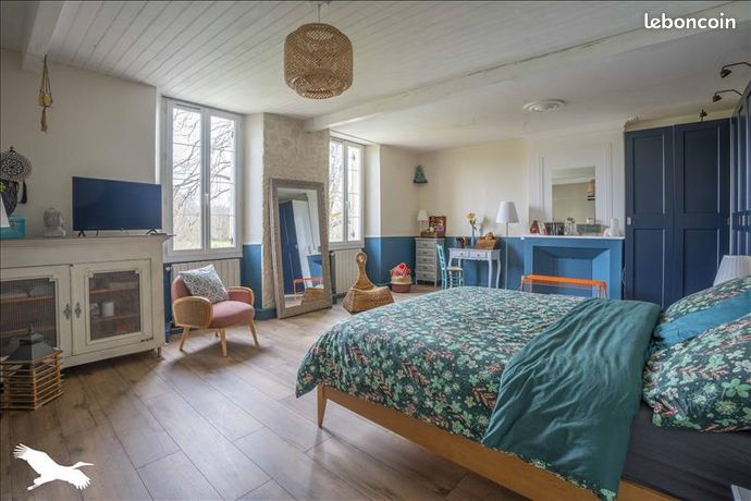 Maison 6 pièces 320 m²