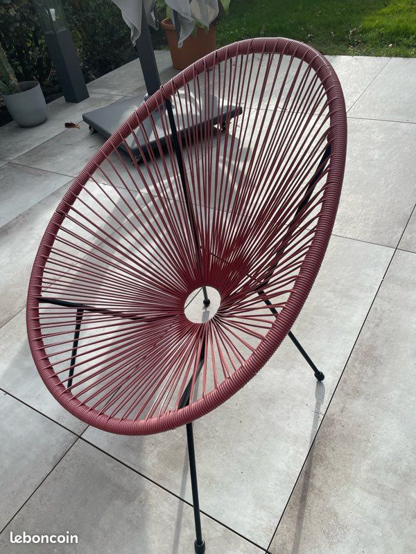 Fauteuil de jardin en fil de résine bordeaux (image 2)