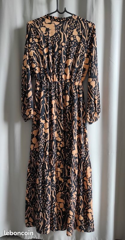 Robe longue taille S Emma ella Vêtements