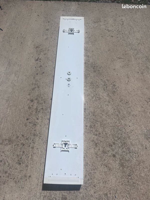 Réglette double LED (image 2)