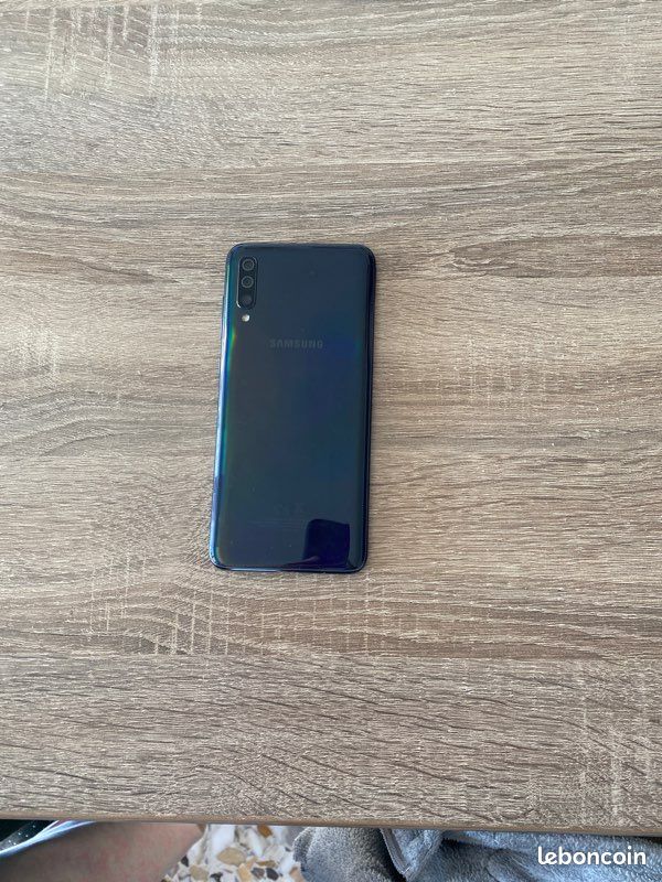 Samsung A70 128go (image 2)