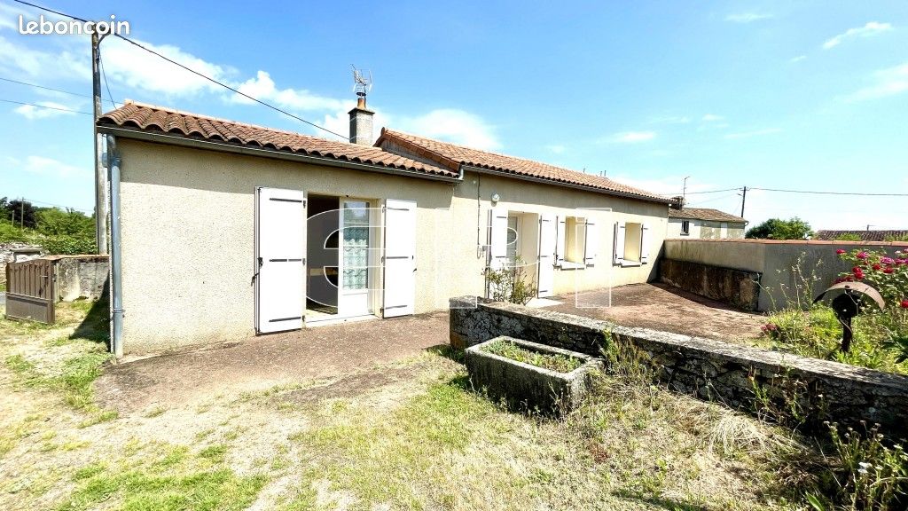 Maison 4 pièces 77 m² · à Saint-Varent · 77 m² · 90 700 €