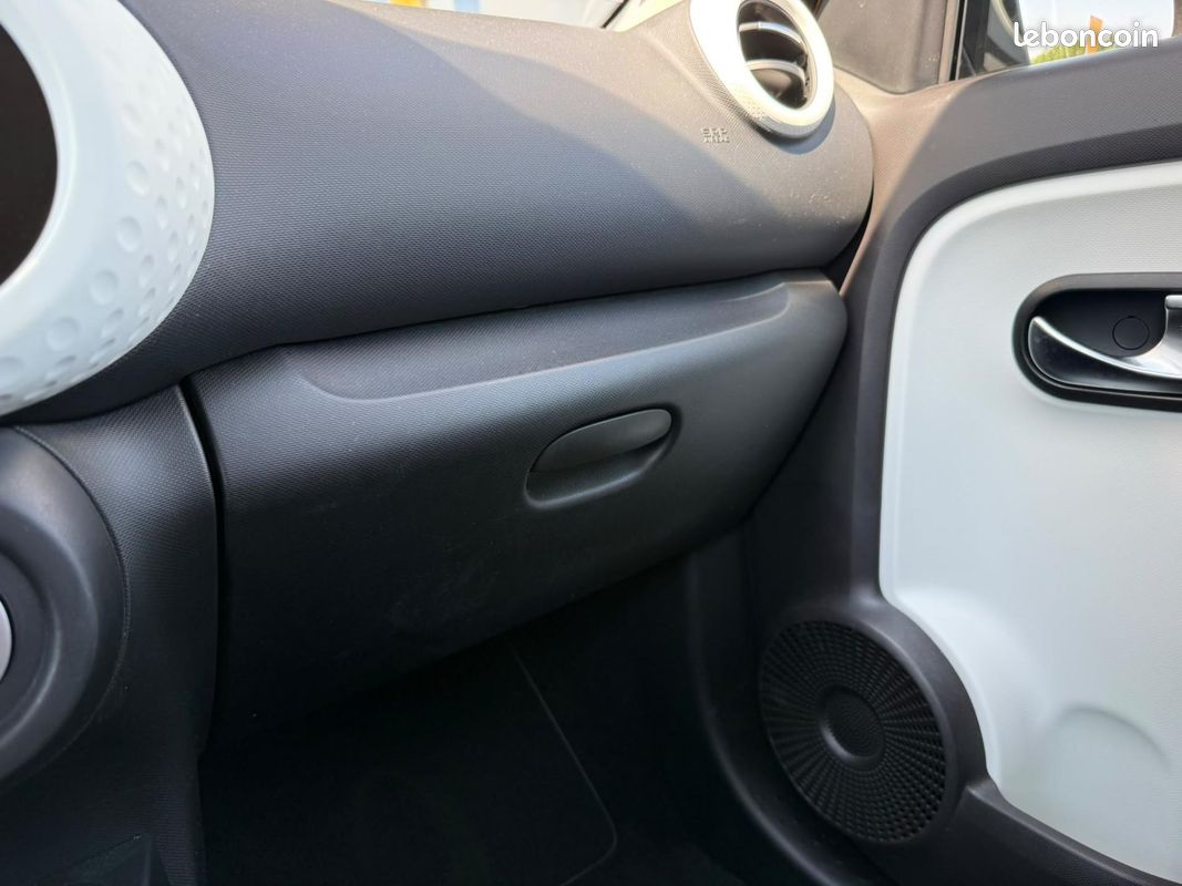 RENAULT TWINGO E-Tech Electrique Achat intégral III BERLINE Zen PHASE 2 (image 28)