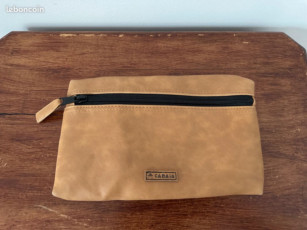 Pochette frontale Cabaia cuir vegan (image 1)