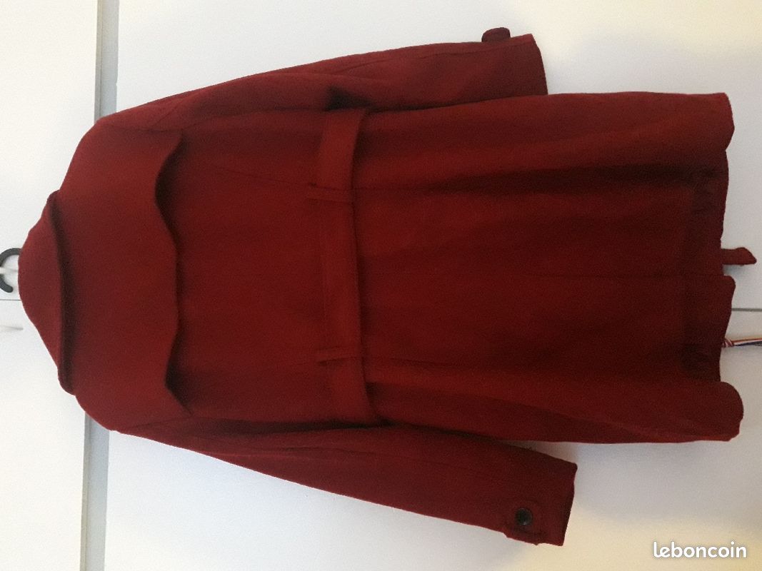Manteau rouge à vendre en très bonne état 50 pour femme (image 3)