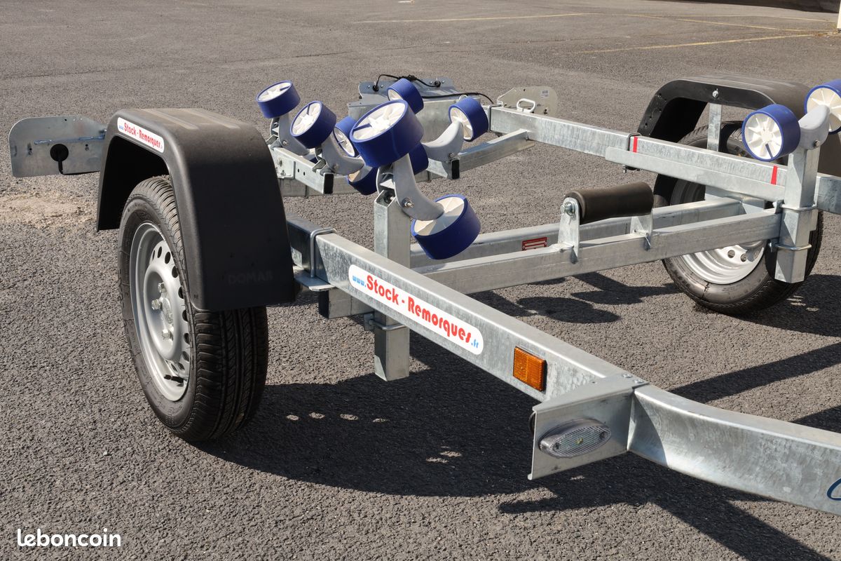 Rouleau Remorque Bateau TPU - 10.16cm - Protection Anti-rouille - Pour Centrage Et Protection Coque