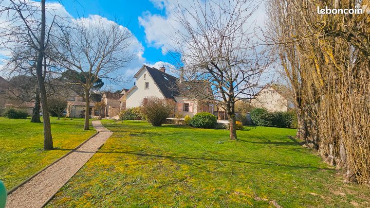 Pavillon 5 pièces 195 m²