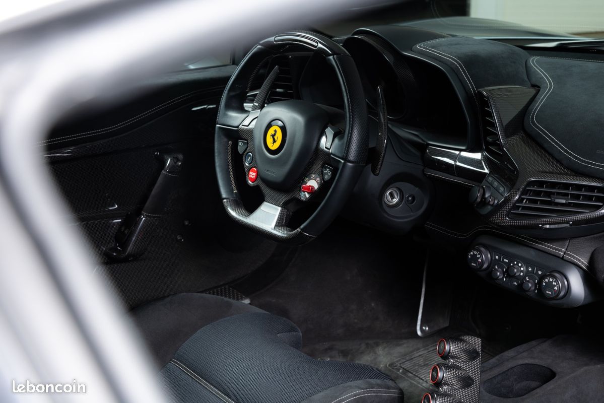 Ferrari 458 Speciale V8 4.5 605ch - Carbone - Grigio Titanio (image 24)