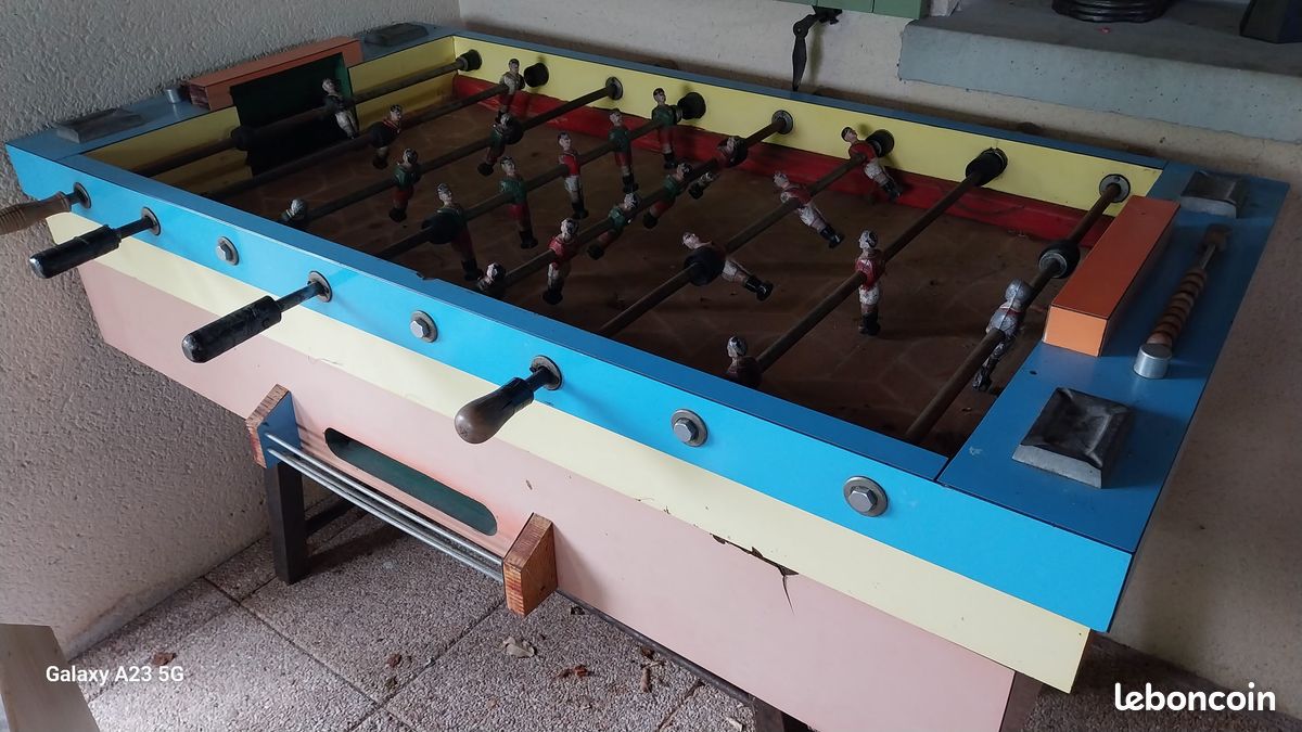 Baby foot de café vintage (image 2)