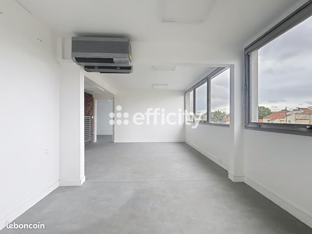 Immeuble 400 m² · à Bondy · 400 m² · 884 000 €