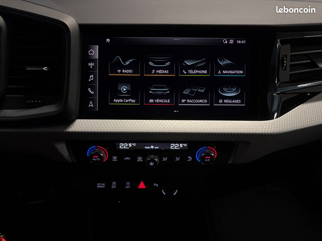 AUDI A1 Sportback 30 TFSI 116ch line S tronic 7- Apple CarPlay - Caméra de recul - Sièges sport (image 16)