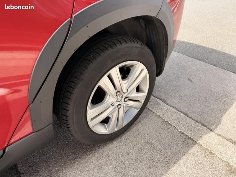 Peugeot 2008 1.5 BlueHDi 100 Signature (image 11)