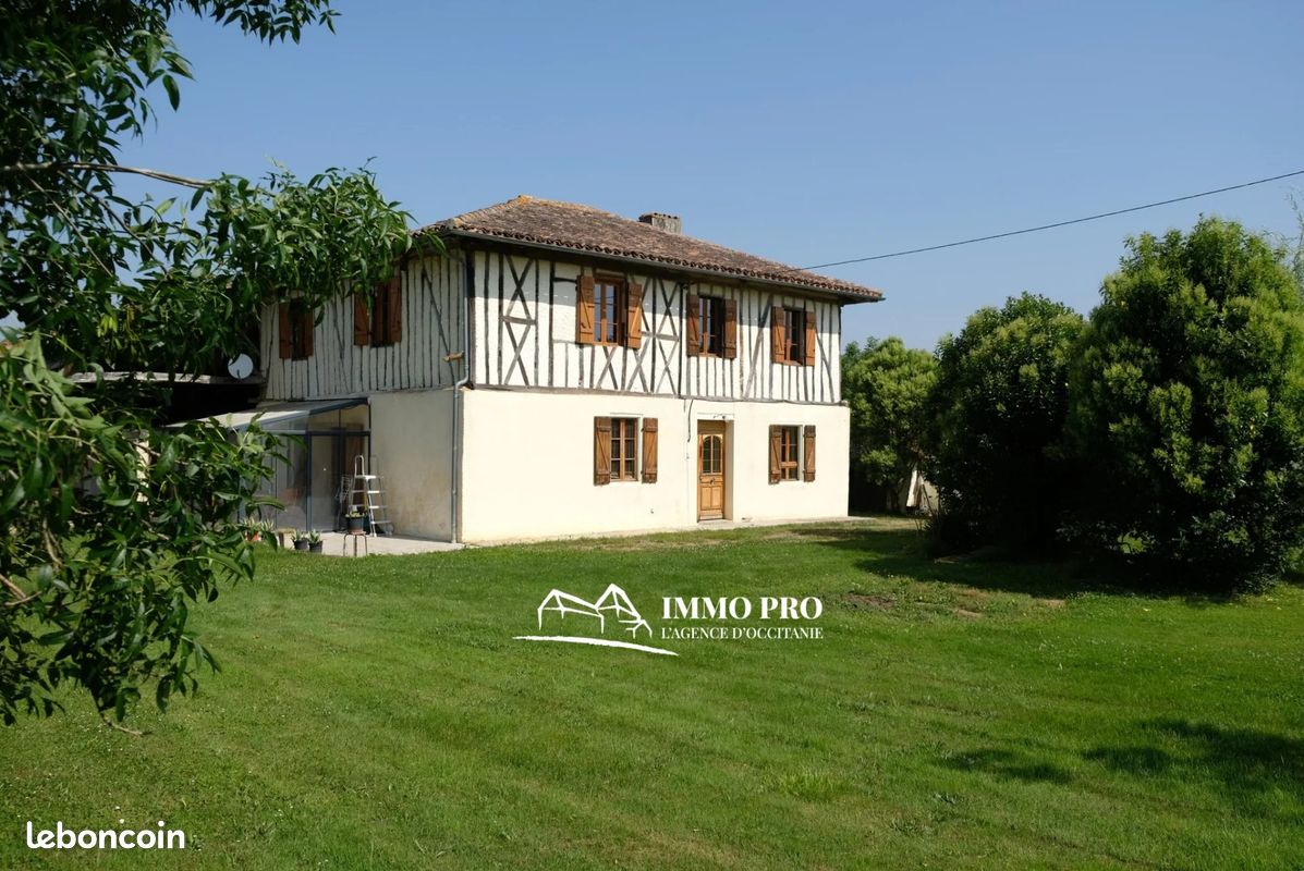 Maison 7 pièces 179 m² · à Gimont · 179 m² · 296 800 €