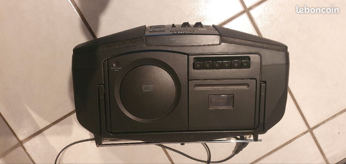 Poste Radio cassette cd marque sony (image 3)