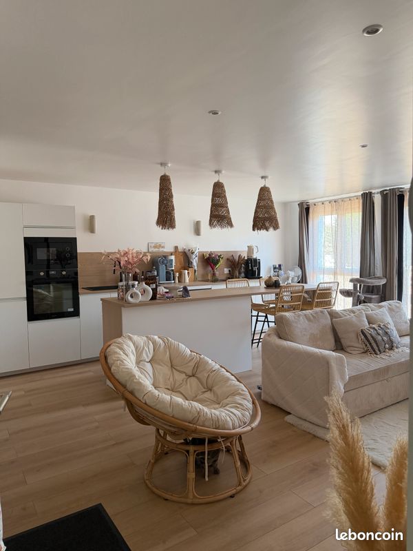 Appartement 3 pièces 66 m² · à Longvic · 66 m² · 700 €