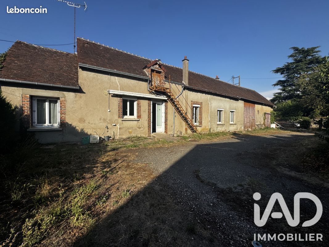 Maison 5 pièces 94 m² · à Saint-Jean-Froidmentel · 94 m² · 96 000 €