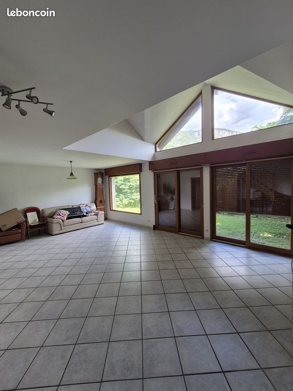 Maison 6 pièces 120 m² · à Voreppe · 120 m² · 400 000 €