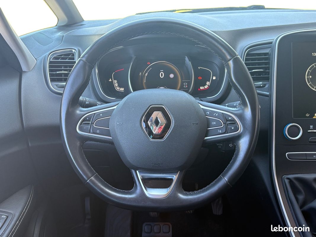 RENAULT GRAND SCENIC IV GRAND 1.2 TCE 130 INTENS 132Ch Toit panoramique Régulateur de vitesse Garantie 12 mois (image 13)