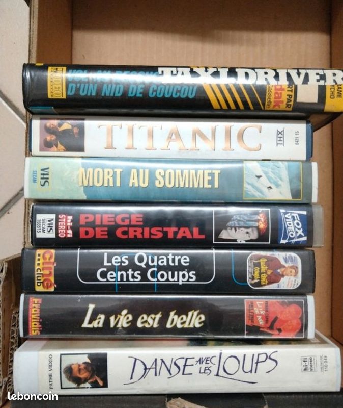 Cassette VHS originale de film état neuf (image 1)