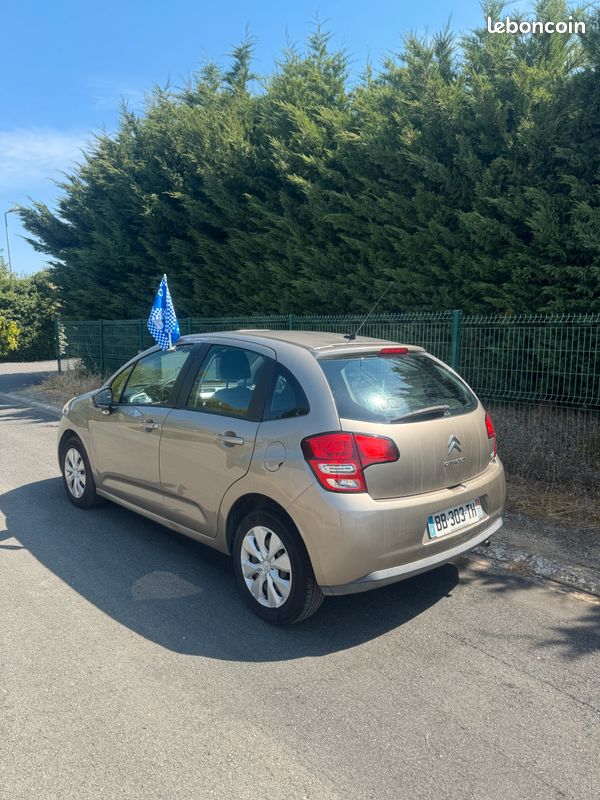 Citroen C3 1.4i Attraction Citadine (image 4)