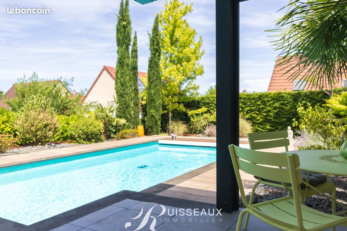 Maison 8 pièces 185 m² · à Talant · 185 m² · 695 000 €