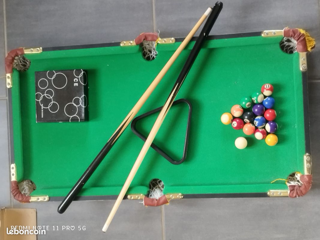Achetez en ligne Mini table de billard